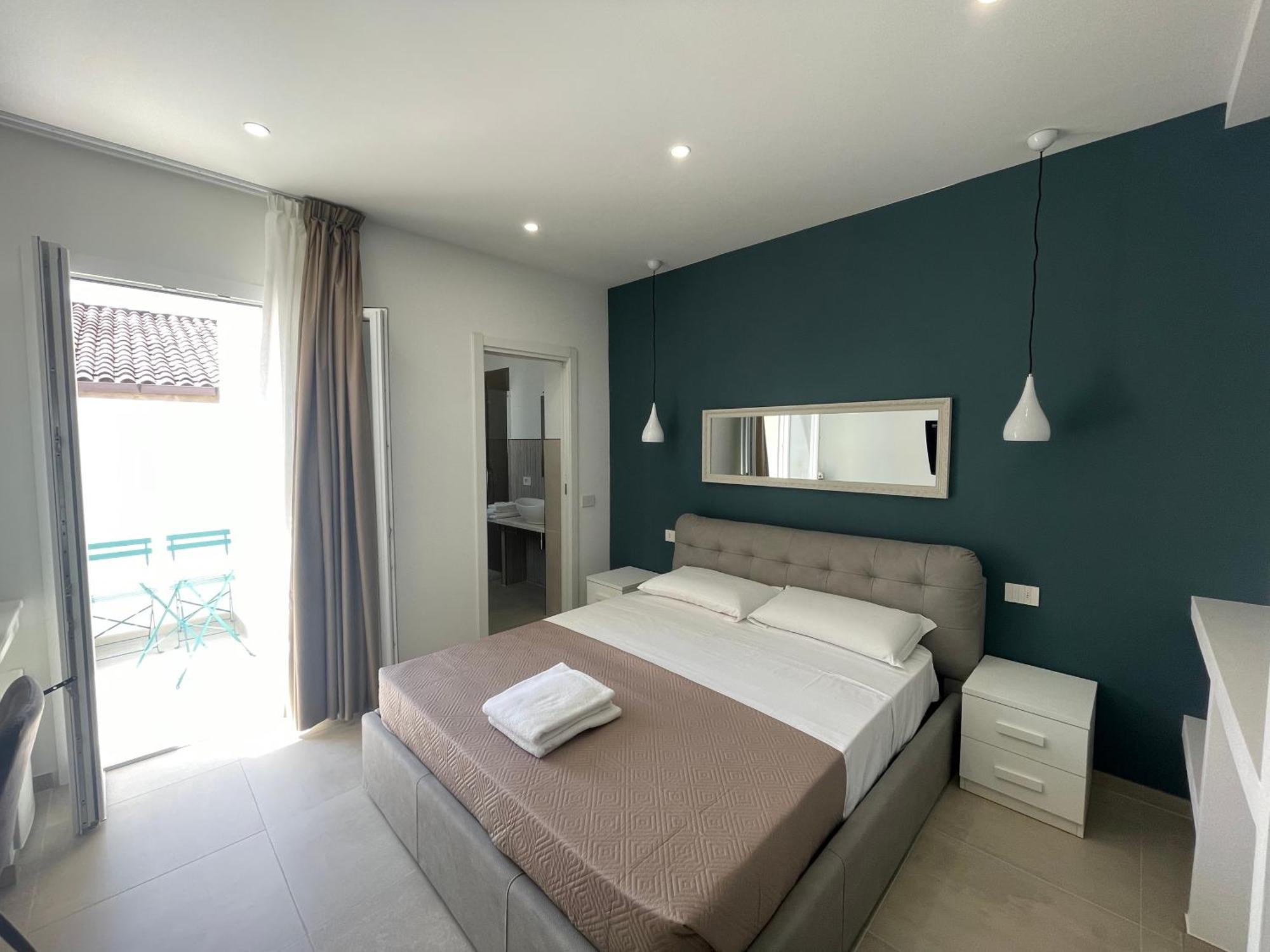 Bullerjanos Hotel ออลเบีย ภายนอก รูปภาพ