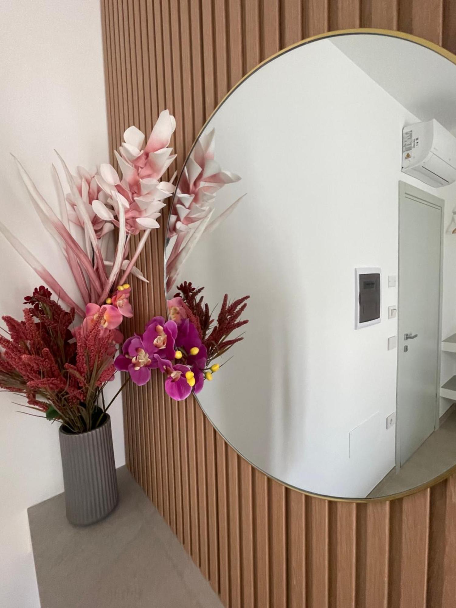 Bullerjanos Hotel ออลเบีย ภายนอก รูปภาพ