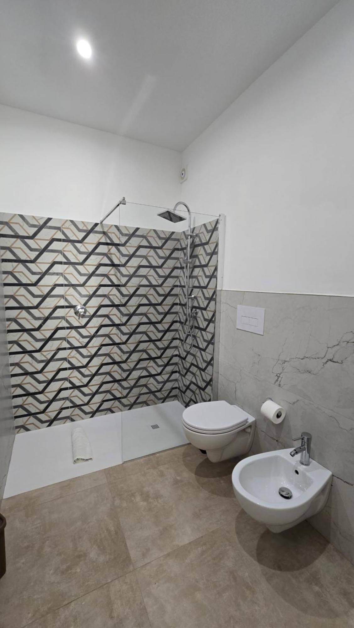 Bullerjanos Hotel ออลเบีย ภายนอก รูปภาพ