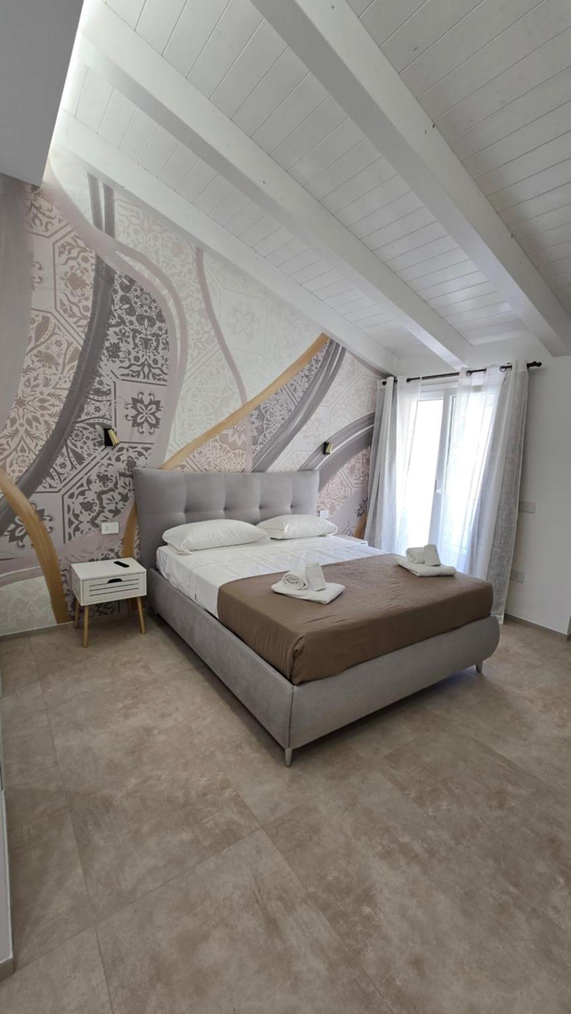 Bullerjanos Hotel ออลเบีย ภายนอก รูปภาพ